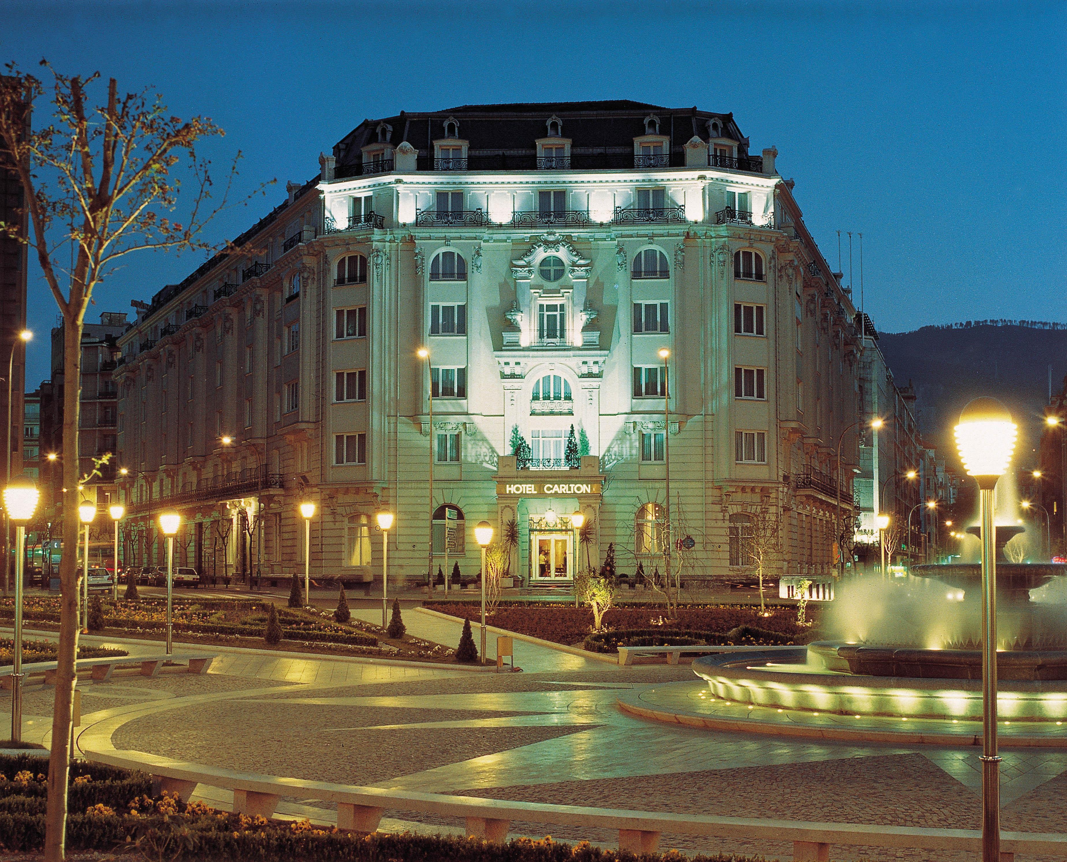 Hotel Carlton Bilbao Bagian luar foto